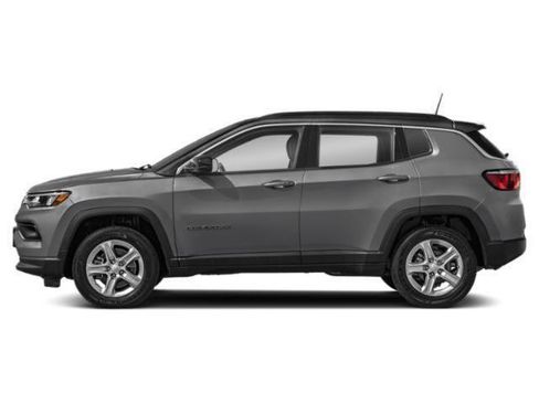 Certified 2023 Jeep Compass Altitude image 2
