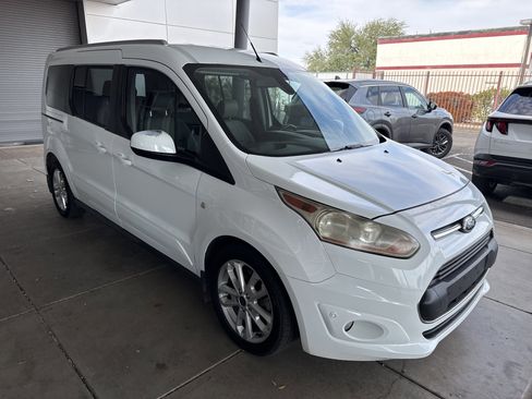 Used 2015 Ford Transit Connect Titanium image 3