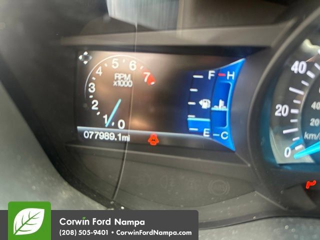 Used 2018 Ford Fusion SE w/ Fusion SE Technology Package FWD image 13