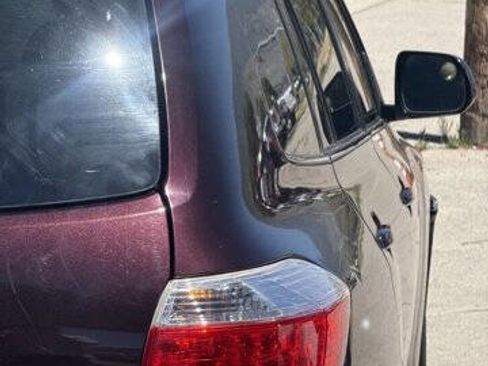 Used 2013 Toyota Highlander Plus AWD/4WD image 21