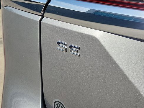 New 2026 Volkswagen Atlas SE image 10