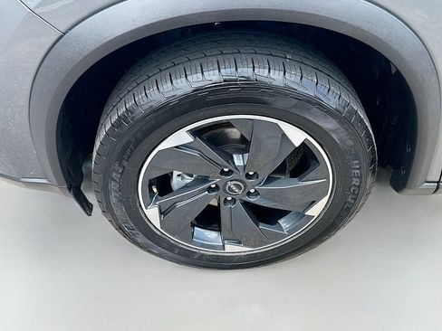 Certified 2024 Nissan Rogue SV AWD/4WD image 30