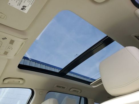 Certified 2024 Cadillac XT6 Premium Luxury w/ LPO, Floor Liner Package image 6