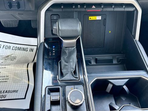 Used 2023 Toyota Tundra Limited w/ Power Package image 23