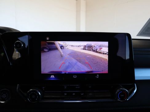 Used 2024 Chevrolet Colorado LT w/ Advanced Trailering Package image 30