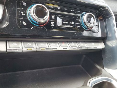 Used 2023 GMC Sierra 1500 Denali w/ Denali Reserve Package image 24