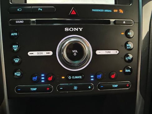 Used 2016 Ford Explorer Sport w/ Equipment Group 401A AWD/4WD image 19