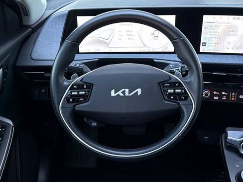 Certified 2024 Kia EV6 Light RWD image 18