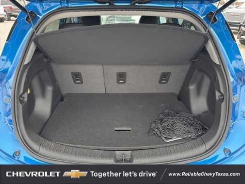 Used 2023 Chevrolet Bolt LT w/ Infotainment Package image 9
