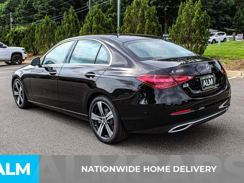 Used 2025 Mercedes-Benz C 300 Sedan image 5