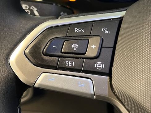 Certified 2023 Volkswagen Atlas SE w/ Panoramic Sunroof Package FWD image 22