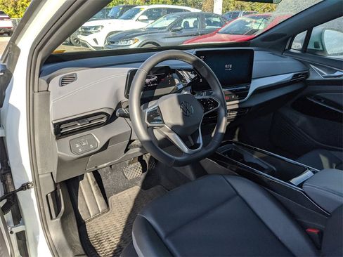 Used 2023 Volkswagen ID.4 Pro S image 6