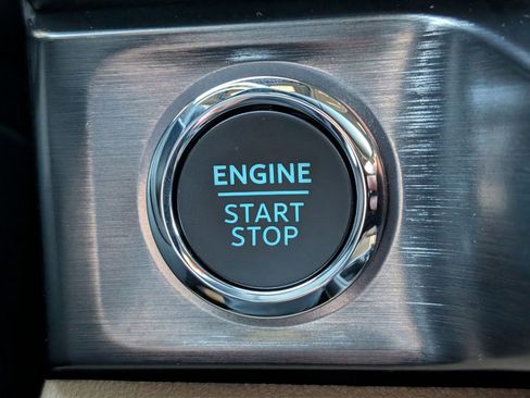 New 2026 Ford F250 Lariat w/ Lariat Premium Package image 28