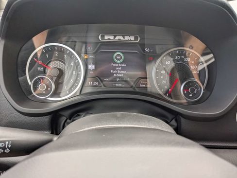Used 2026 RAM 1500 Laramie AWD/4WD image 32