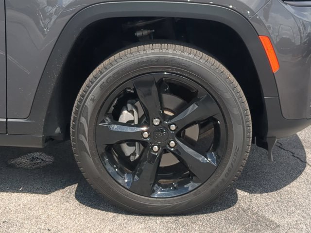 Used 2026 Jeep Grand Cherokee Limited w/ Limited Altitude Package AWD/4WD image 11