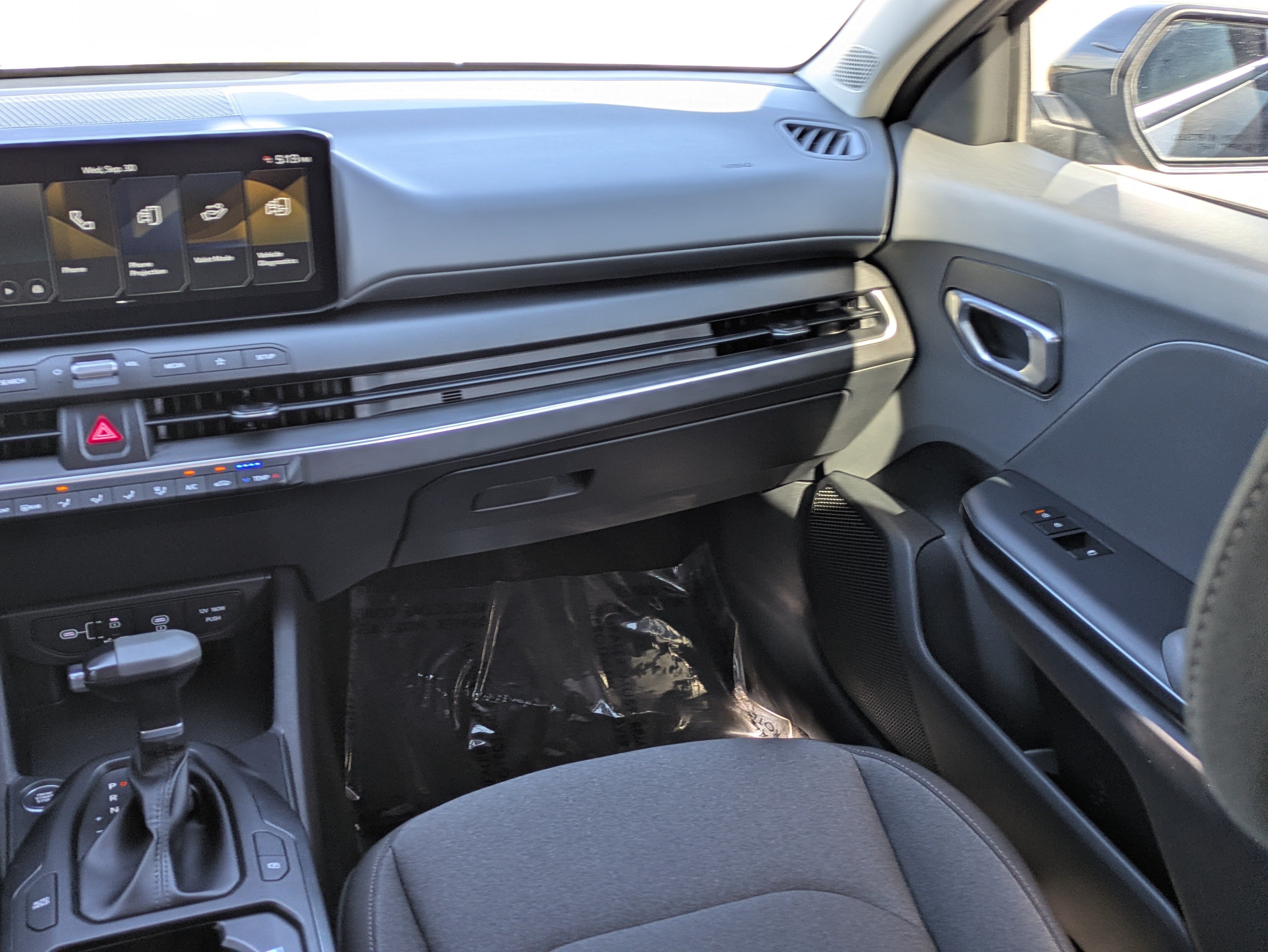 Certified 2025 Kia K4 FWD image 17