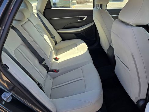 Certified 2025 Hyundai Sonata SEL FWD image 16