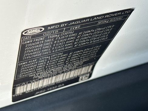 Used 2018 Land Rover Range Rover Sport SE image 38