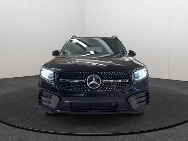 Certified 2026 Mercedes-Benz GLB 250 4MATIC image 2