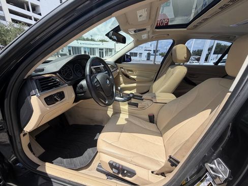 Used 2015 BMW 320i Sedan RWD image 10