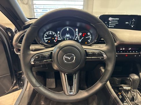Used 2024 MAZDA MAZDA3 s image 21