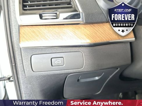 Used 2024 Volvo XC90 B6 Plus w/ Protection Package Premier AWD/4WD image 18