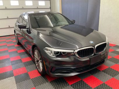 Used 2019 BMW 530e xDrive w/ Premium Package