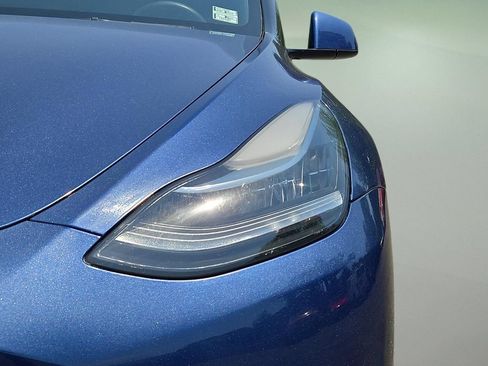 Used 2021 Tesla Model Y Long Range AWD/4WD image 11