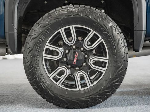 Used 2022 GMC Sierra 3500 AT4 w/ AT4 Preferred Package image 27