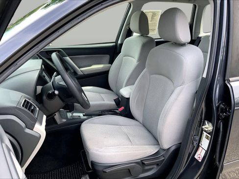 Used 2018 Subaru Forester 2.5i w/ Alloy Wheel Package AWD/4WD image 9