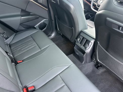 Used 2025 BMW X3 xDrive30i w/ Convenience Package AWD/4WD image 31