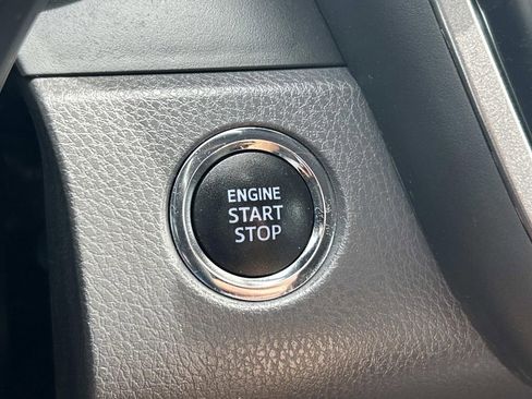 Used 2020 Toyota Camry XLE w/ Driver Assist Package image 33