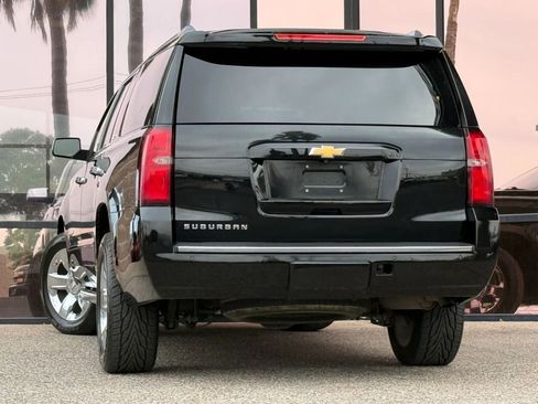 Used 2016 Chevrolet Suburban LTZ RWD image 8