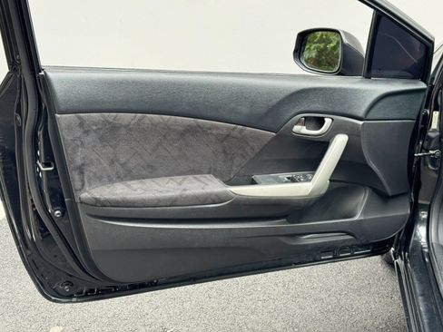 Used 2013 Honda Civic LX image 32