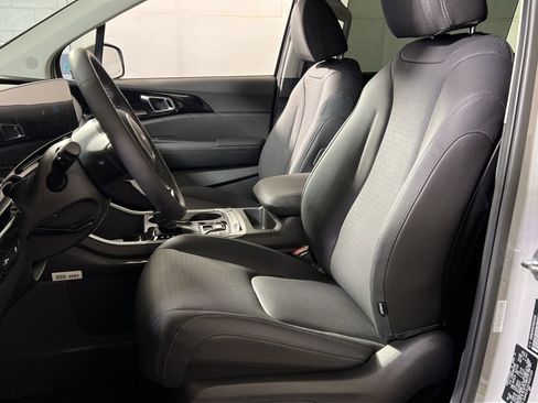 New 2026 Kia Carnival SX Prestige FWD image 11