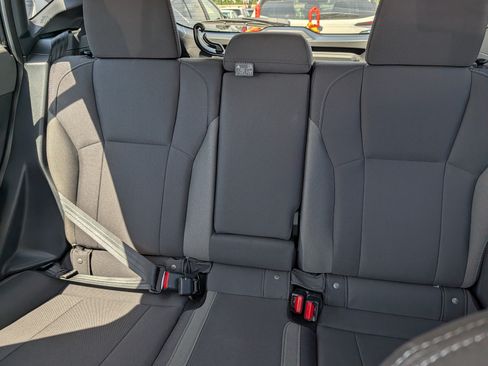 Certified 2025 Subaru Crosstrek 2.5i Premium AWD/4WD image 13
