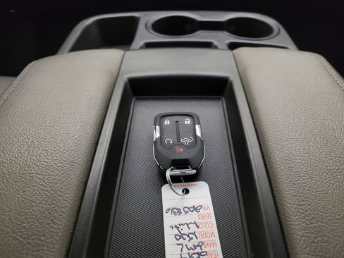 Used 2019 GMC Sierra 1500 SLE w/ SLE Value Package image 43