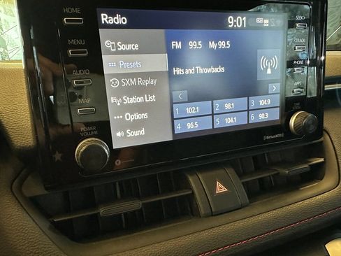Used 2021 Toyota RAV4 SE w/ Weather & Moonroof Package AWD/4WD image 13