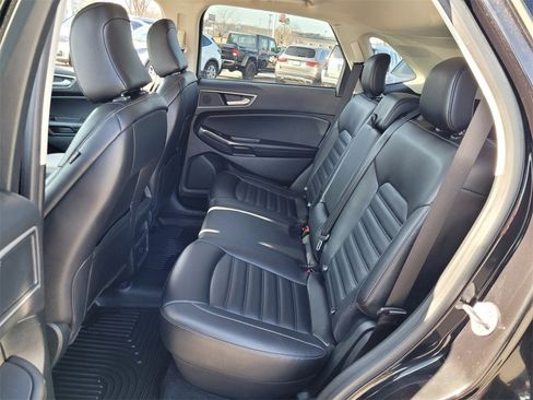 Used 2022 Ford Edge SEL image 6