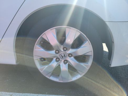 Used 2009 Honda Accord EX image 4