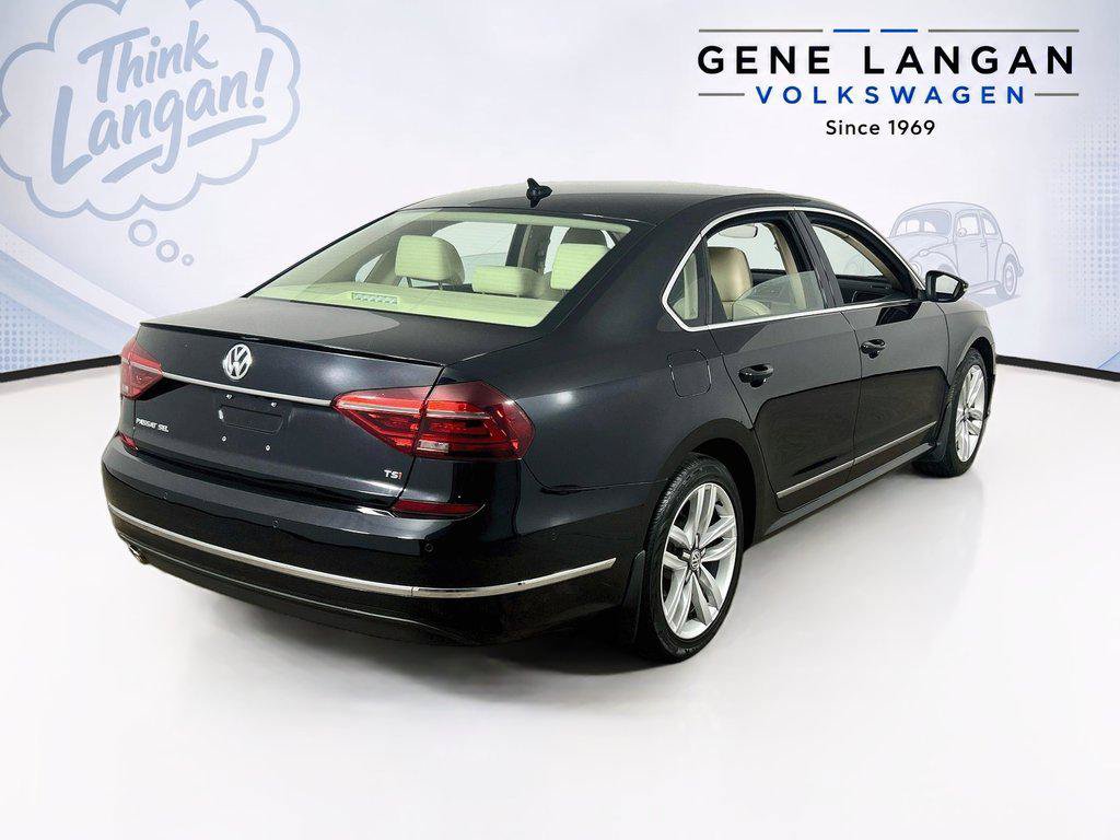 Used 2017 Volkswagen Passat 1.8T SEL Premium FWD image 5