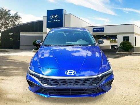 New 2025 Hyundai Elantra Sport image 2
