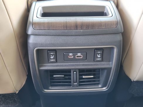 Used 2023 Nissan Murano Platinum w/ Cargo Package FWD image 32
