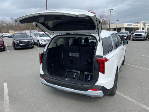 New 2026 Kia Carnival LXS image 32