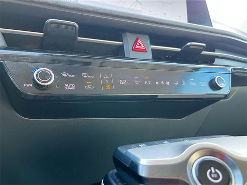 Used 2022 Kia EV6 Wind image 16