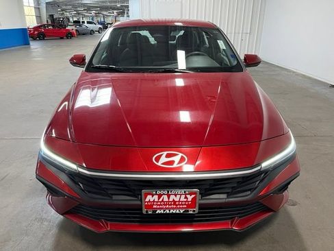 Used 2024 Hyundai Elantra SEL FWD image 8