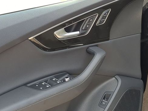 Used 2024 Audi Q7 2.0T Premium Plus image 23