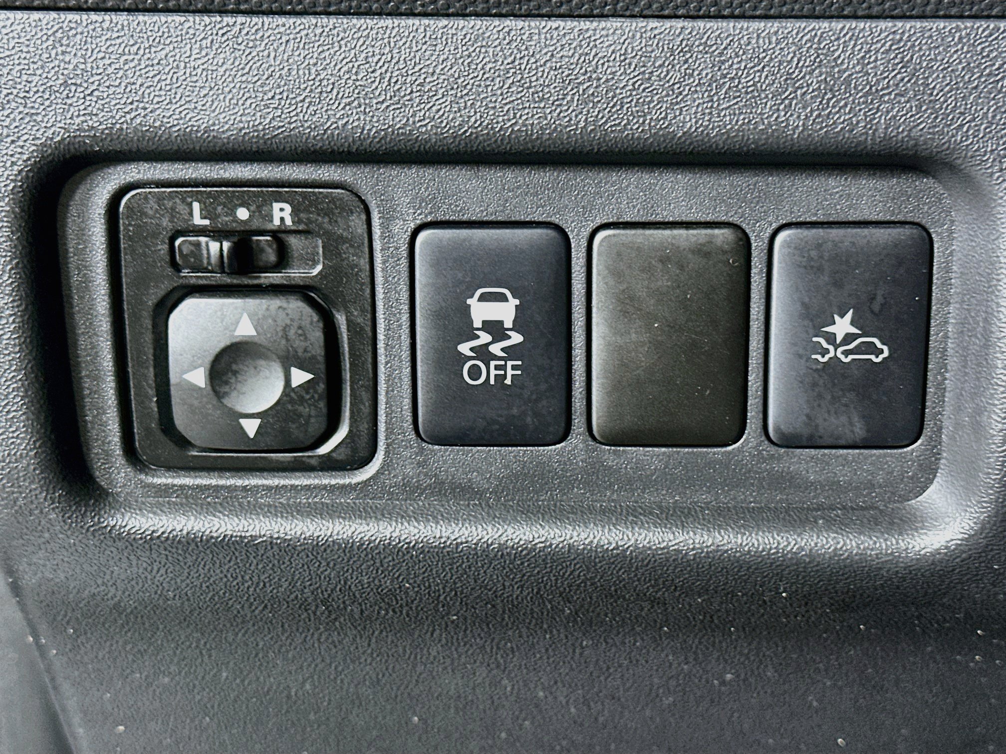 Used 2024 Mitsubishi Mirage ES FWD image 17