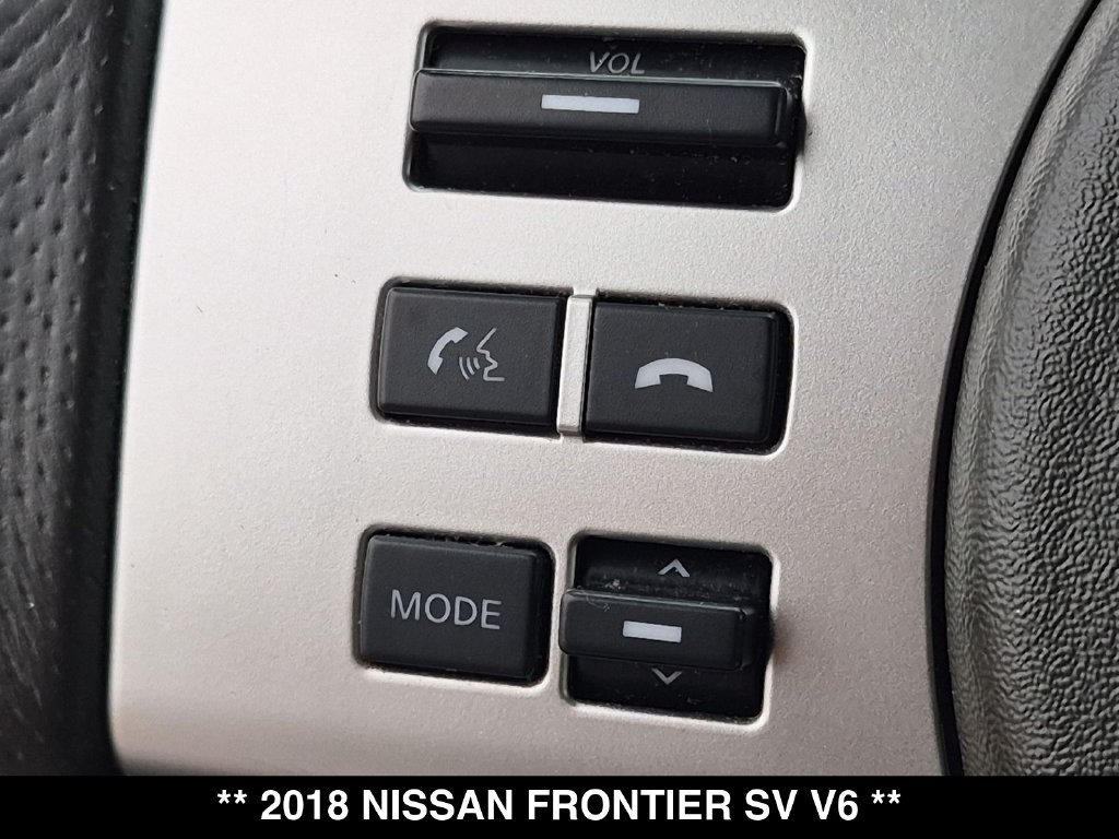 Used 2018 Nissan Frontier PRO-4X AWD/4WD image 6