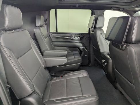 Used 2023 GMC Yukon XL Denali w/ Advanced Technology Package image 20